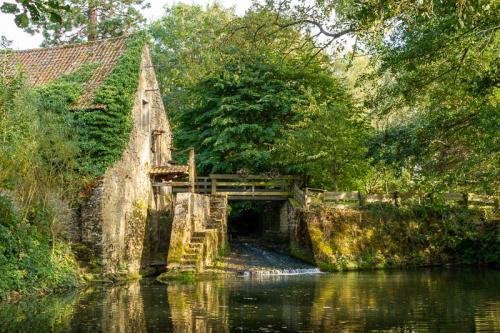 L'ancien moulin à eau de Conteville-les-Boulogne. Pas-de-Calais