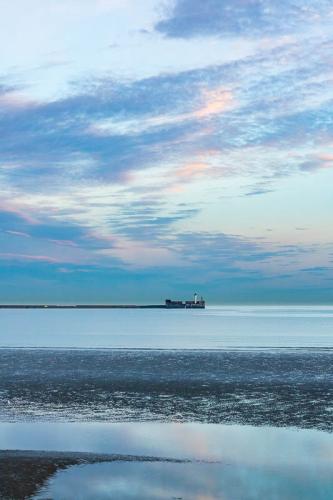 Aube sur le rade de Boulogne-sur-Mer