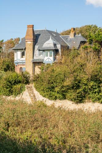 Villa au bord de la Slack