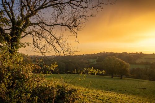 Lever de soleil sur la campagne boulonnaise